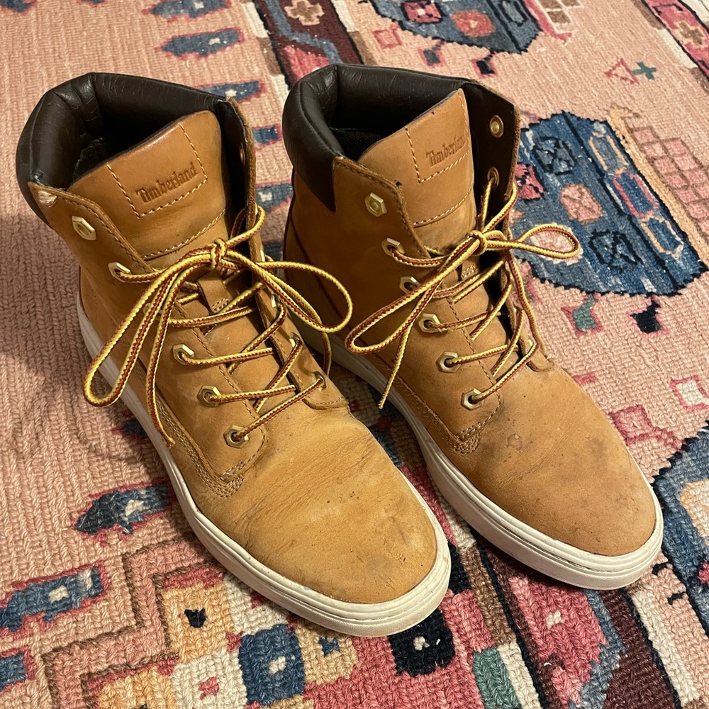 Women’s sz8 Timberland Londyn